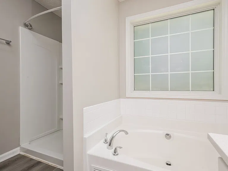 308 Kellys Walk — Photo 10