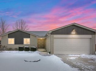 51547 Salvatori Dr, Chesterfield, MI 48047