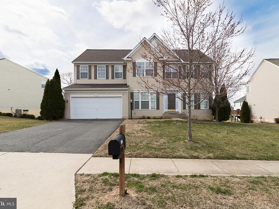 1st image of 10182 Breezeway Dr