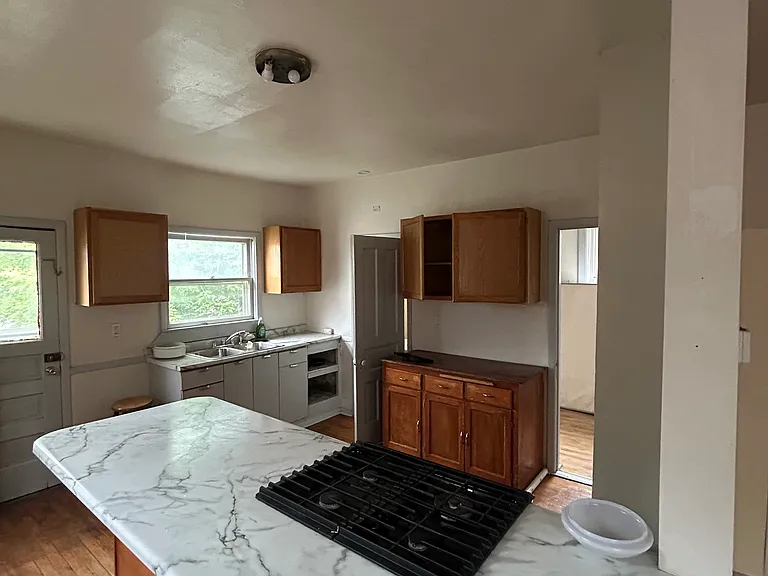 2843 N Bremen St #3 — Photo 3