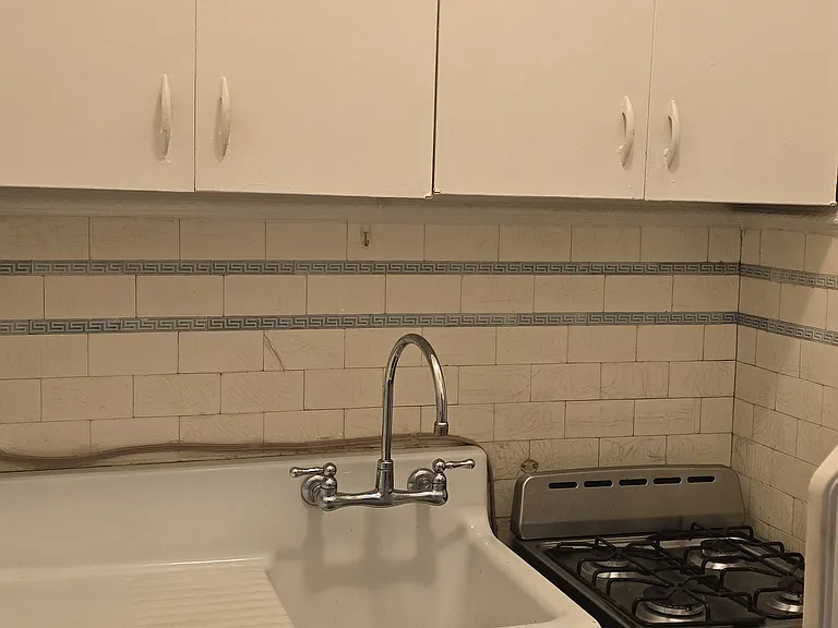 15 W Madison St #3M — Photo 10
