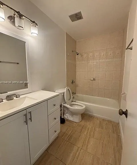 817 NE 214th Ln #4 — Photo 5