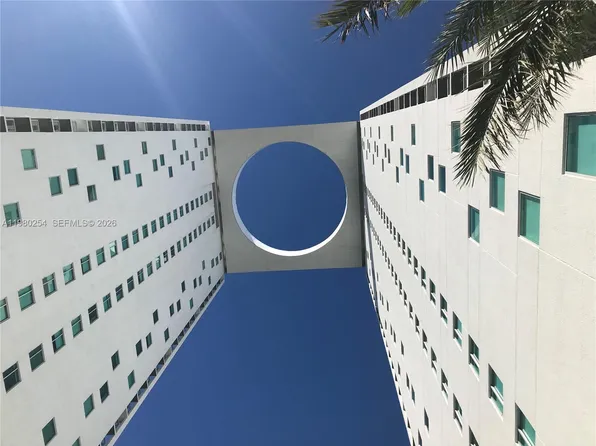 55 SE 6th St, Miami, FL