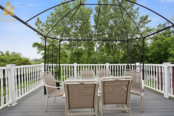 Sold by Top Nest Inc. | media 14