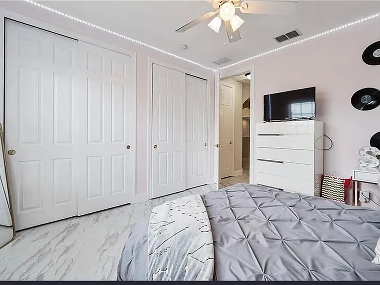 19396 La Serena Dr — Photo 24