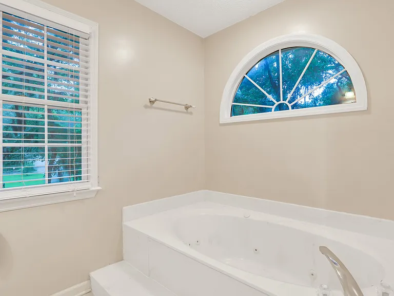 123 Companion Way — Photo 7