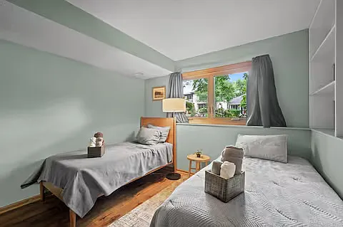 4 bed, 1822 sqft, $3,700 — Photo 3