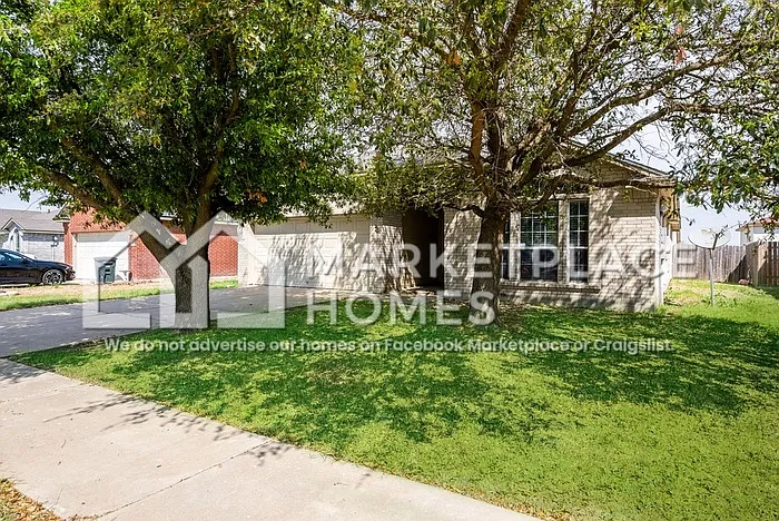 3 bed, 2.0 bath, 1745 sqft, $1,725 — Photo 3