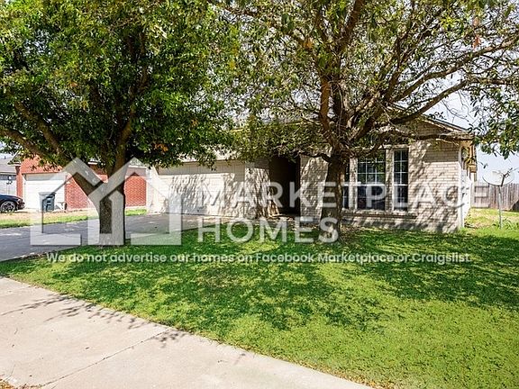 3rd image of 5101 Golden Gate Dr