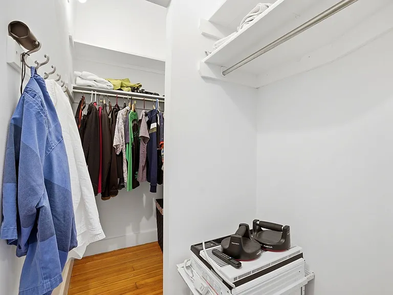520 Beacon St #2F — Photo 10