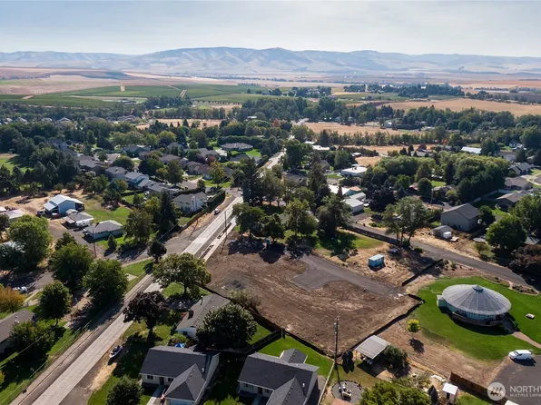 4 Copacetic Court, Walla Walla, WA 99362