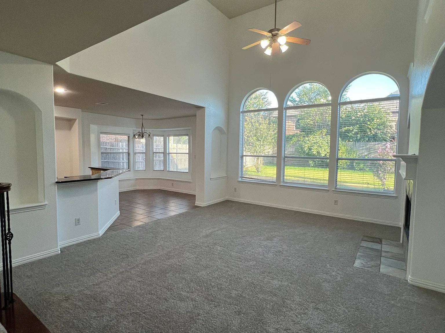 5 bed, 3213 sqft, $3,280 — Photo 1