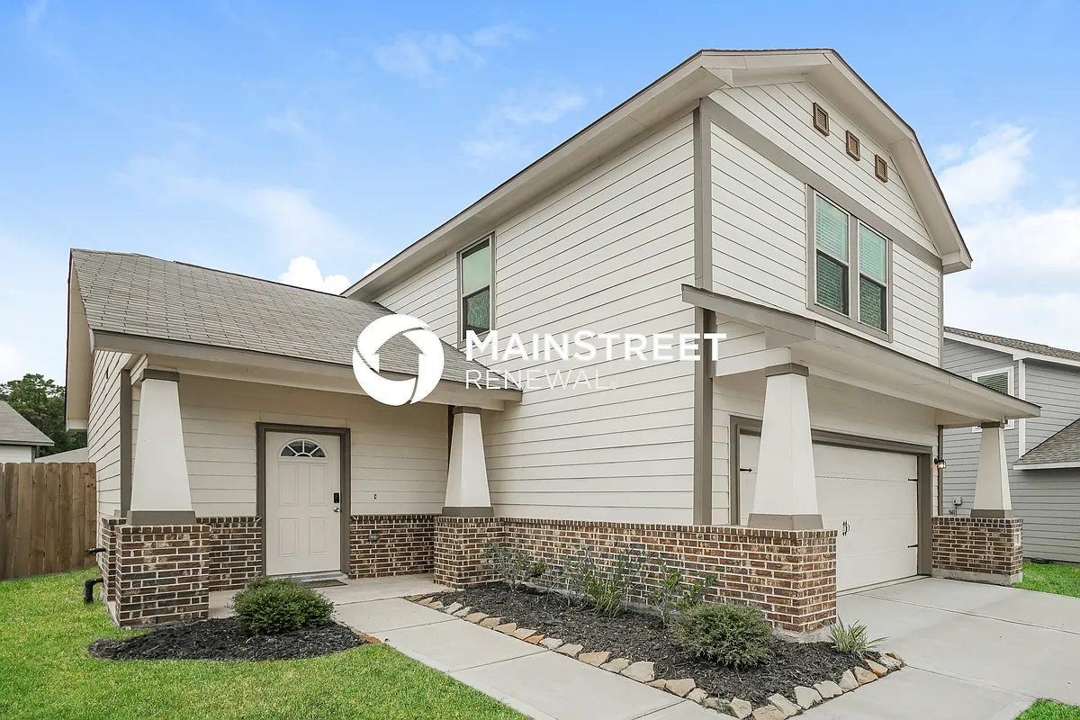 Front View - 2221 Cedar Valley Dr