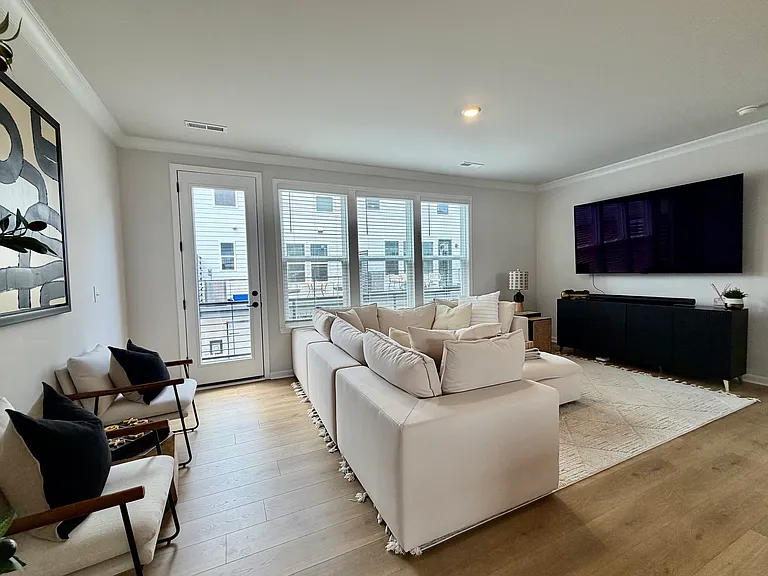 7008 Running Spring Dr — Photo 14