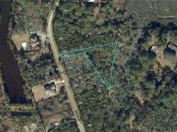 312 Stutts Rd, Brunswick, GA 31523