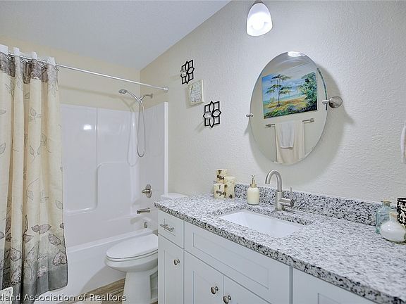 5th image of 4600 Singer St