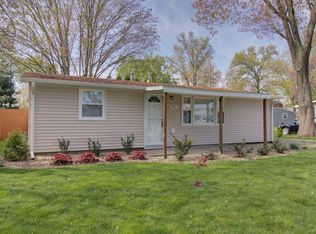 901 E Fairview Dr, Tuscola, IL 61953