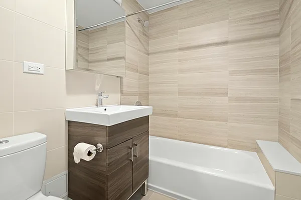 Rented by Stonehenge NYC LLC | media 10