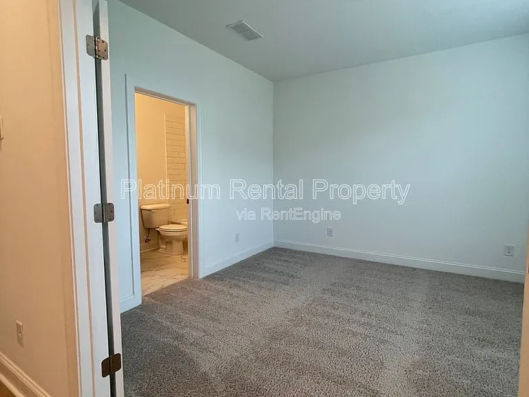 5221 Riden Ct — Photo 9