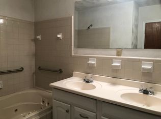 213 Maple St, Suffolk, VA 23434