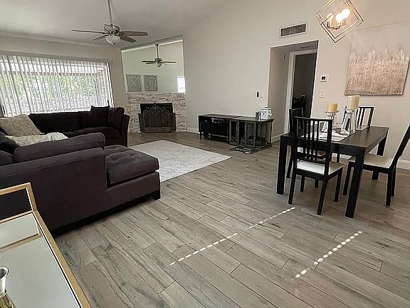 4th image of 11642 Hidden Hollow Cir