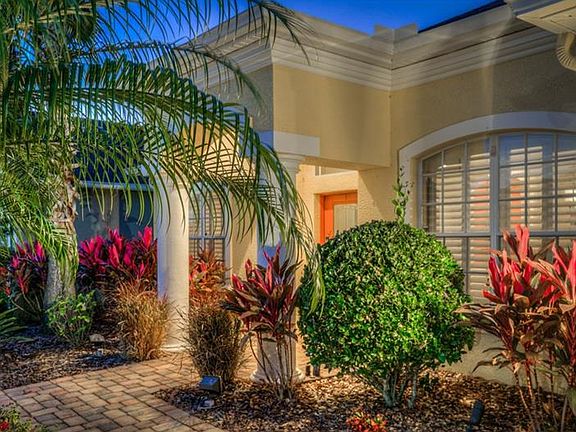 3rd image of 27729 Kirkwood Cir