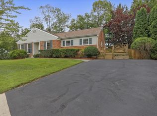 44 Orchard Way N, Rockville, MD 20854