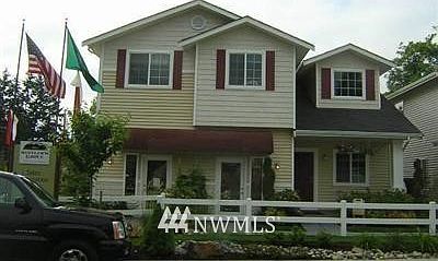 1st image of 1209 1423 Street SW