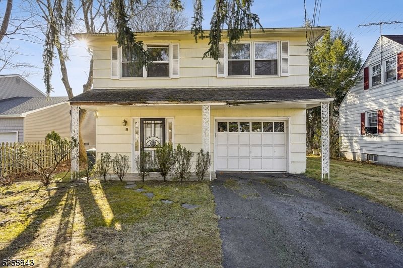 1st image of 9 Oakwood Ave