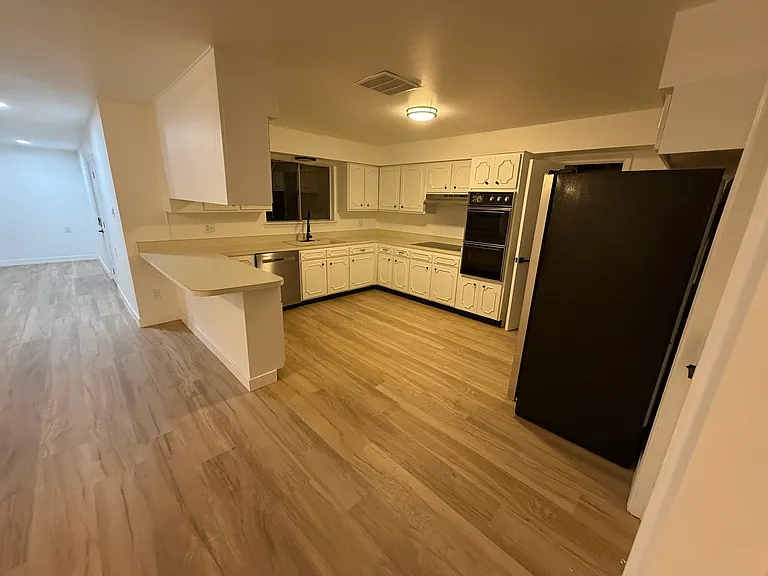 4128 Perth Dr — Photo 9