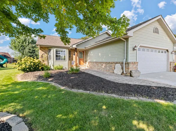 232 Kuehl DRIVE, Iron Ridge, WI 53035