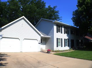 1613 Bent Oak Dr, Springfield, IL 62704