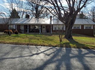 10 Eastward Dr, Altavista, VA 24517
