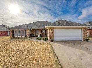 1808 Cougar Cir, Altus, OK 73521