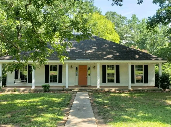 570 Titus Rd, Titus, AL 36080