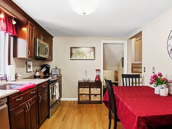 4th image of 88 Concord Rd