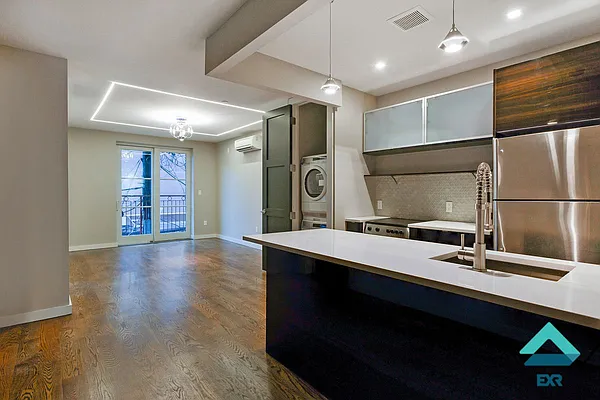 Rented by EXR | media 1