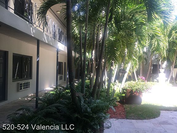 2nd image of 3201 Aviation Ave APT 07