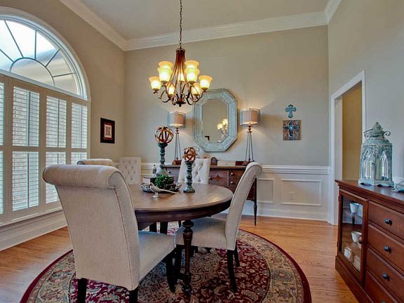 5th image of 294 Northlake Dr