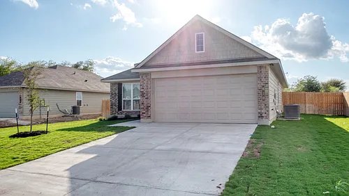 610 Hollyhock Dr Photo 1