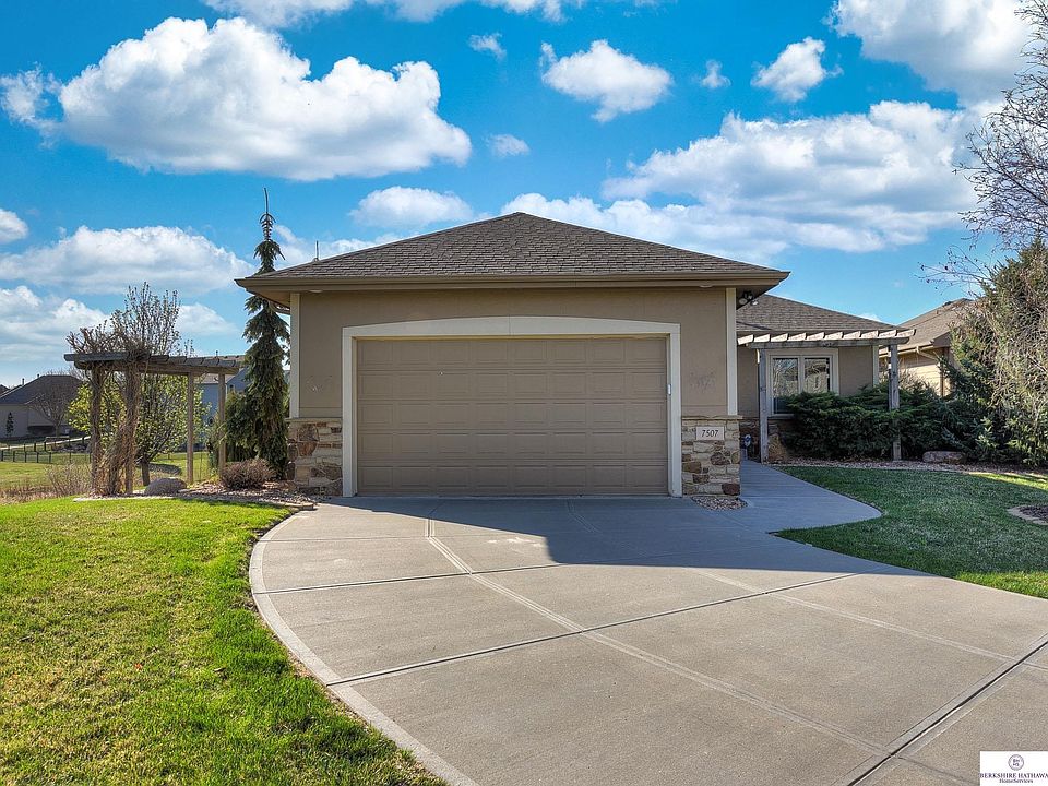 7507 N 155th St, Bennington, NE 68007 Zillow
