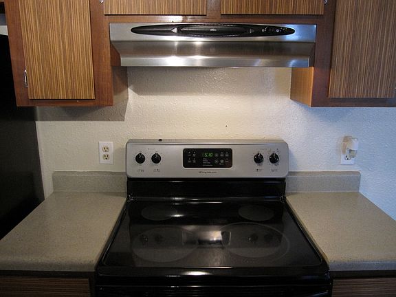 Very nice updated appliances included.