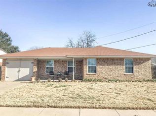 5127 Ridgecrest Dr, Wichita Falls, TX 76310