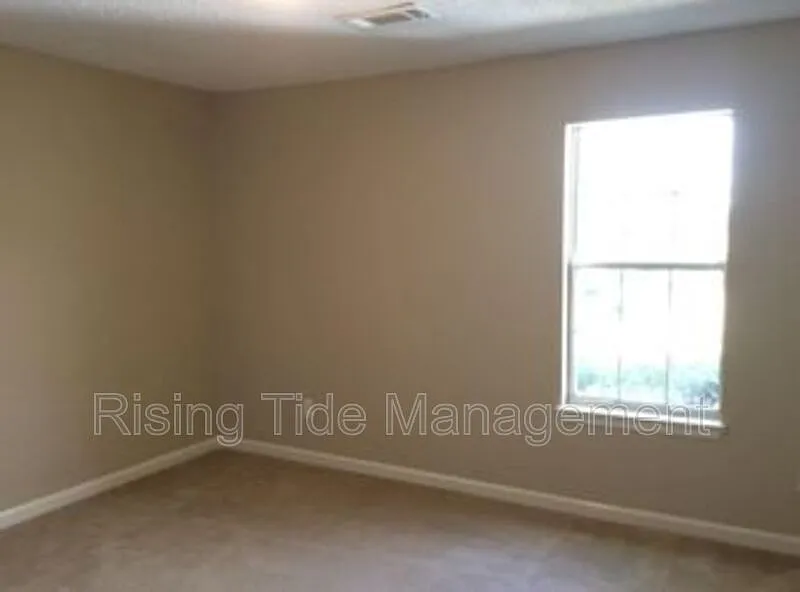 2 bed, 2.0 bath, 1066 sqft, $950 — Photo 2