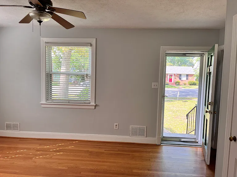 4403 Patterson Ave — Photo 11