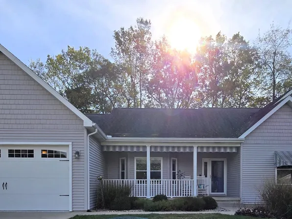 401 River Cove Ln, North Manchester, IN 46962