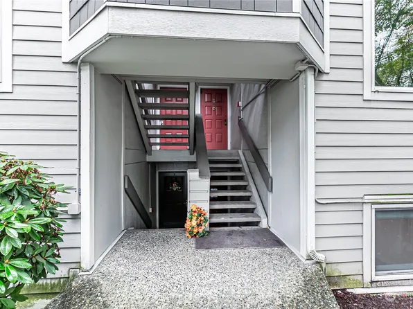 4200 Factoria Boulevard SE #B10, Bellevue, WA 98006