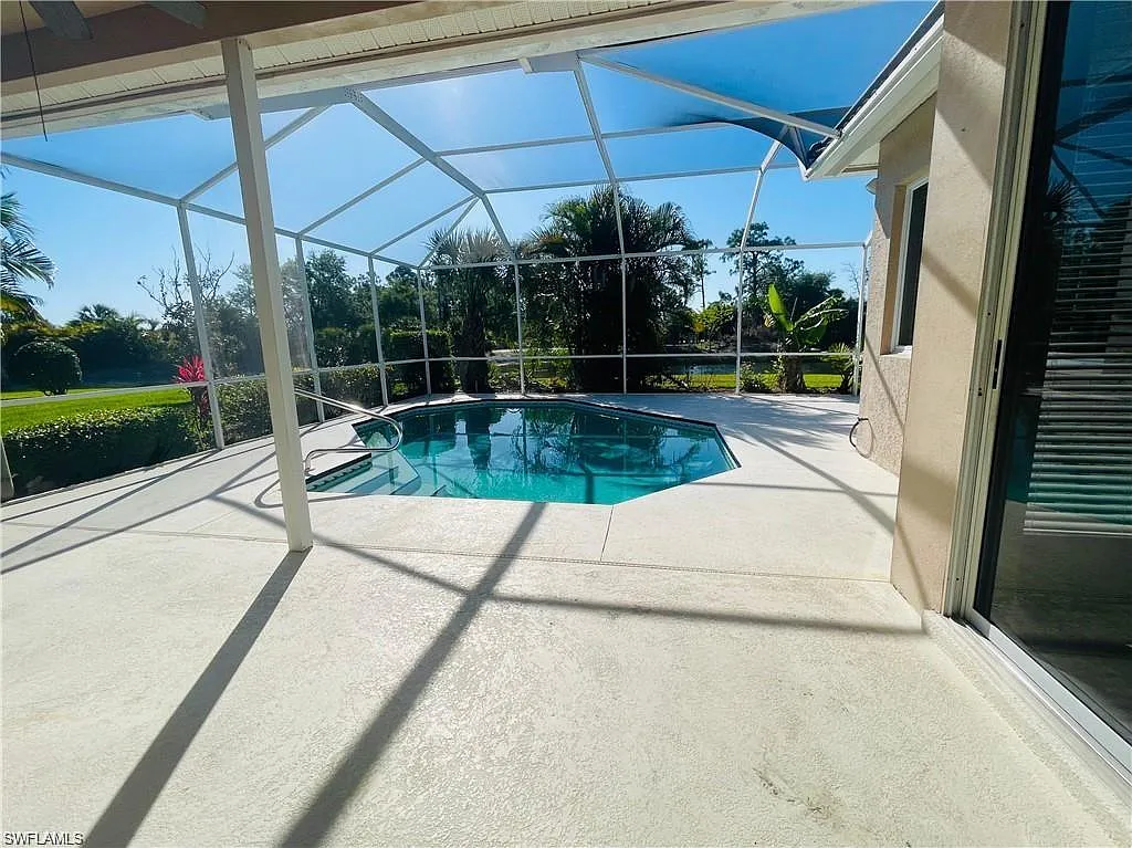 3 bed, 2.0 bath, 1740 sqft, $2,300 — Photo 3