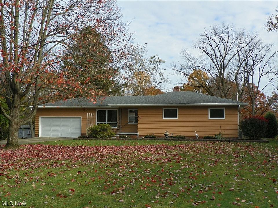 1st image of 15895 Briarwood Dr