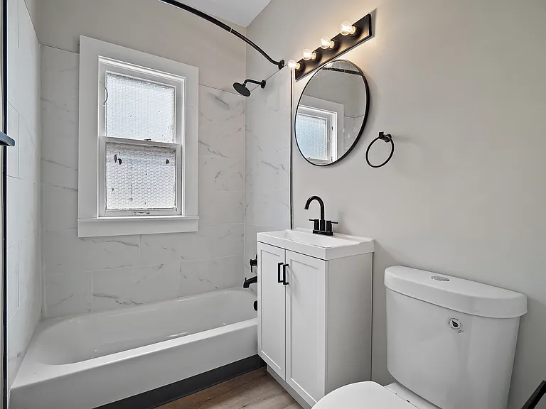 2373 Euclid Heights Blvd #4 — Photo 32